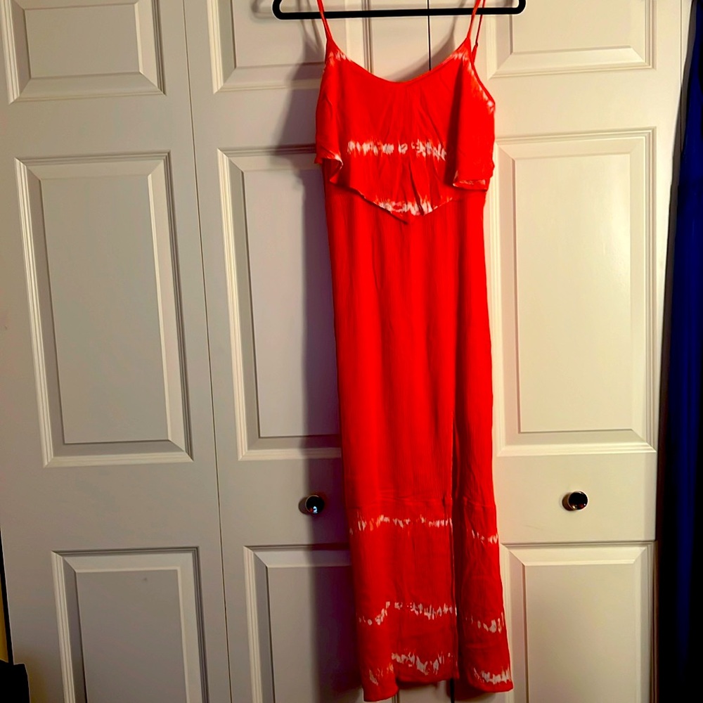 Women's maxi dress. Slit on the side. Salmon color. Size L. Excellent condition